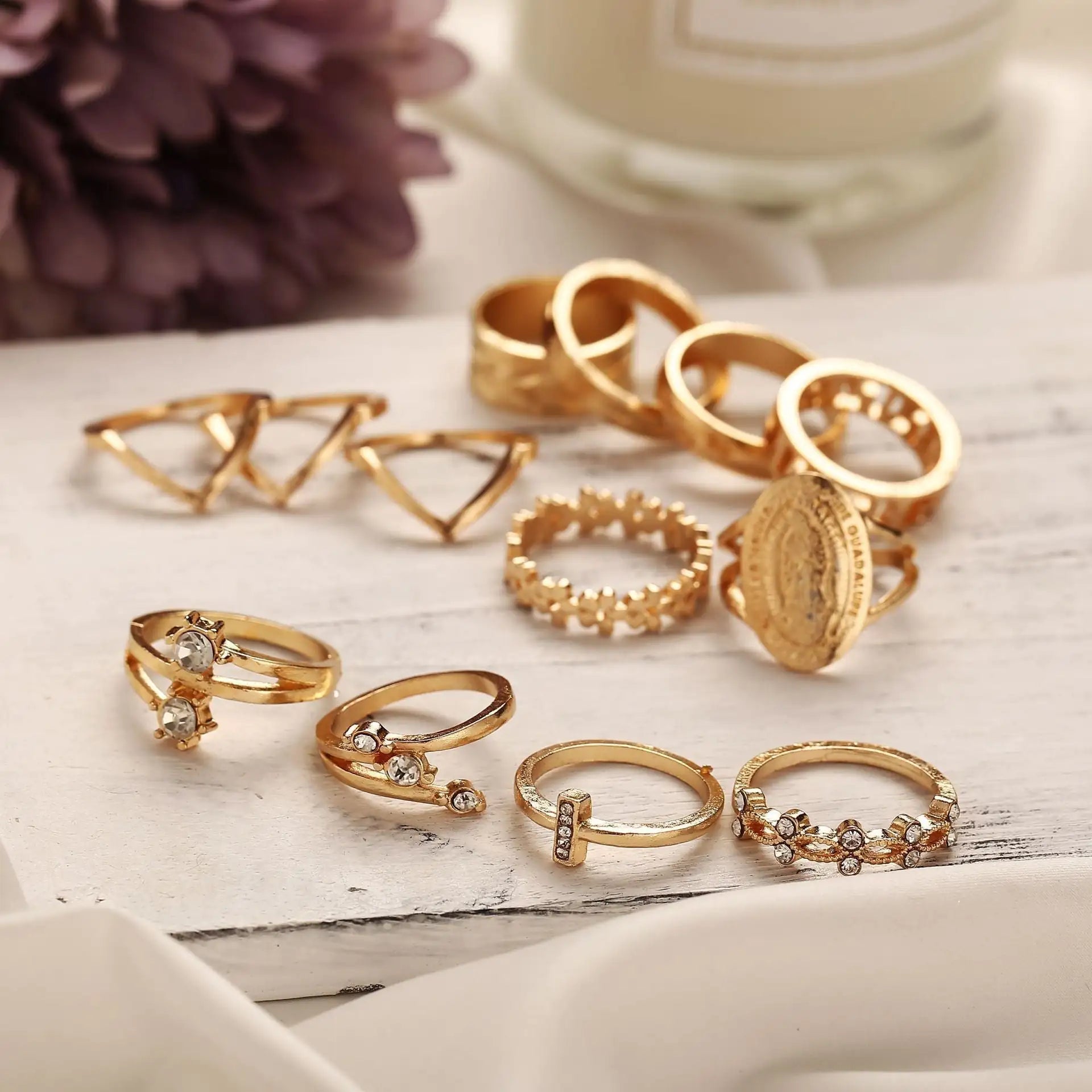 13 Piece Medallion Ring Set - A&S Direct